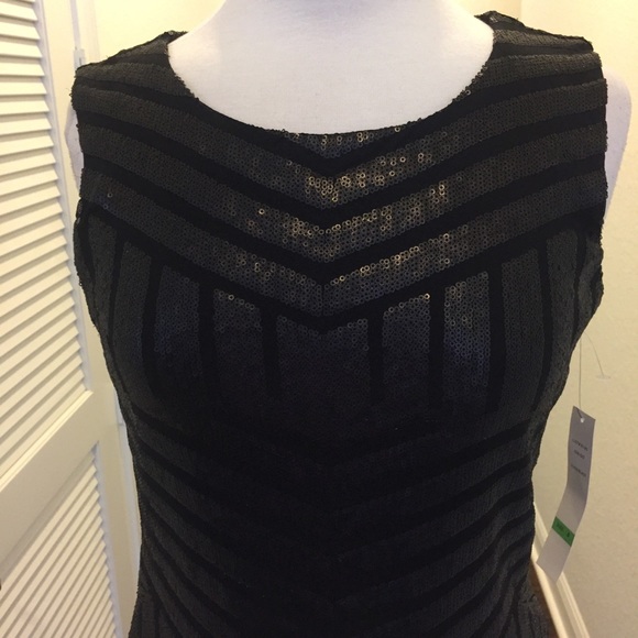 ⚡️NWT-Olivia Matthews- Sz-8-Blk Sequin Dress⚡️ - Picture 2 of 8